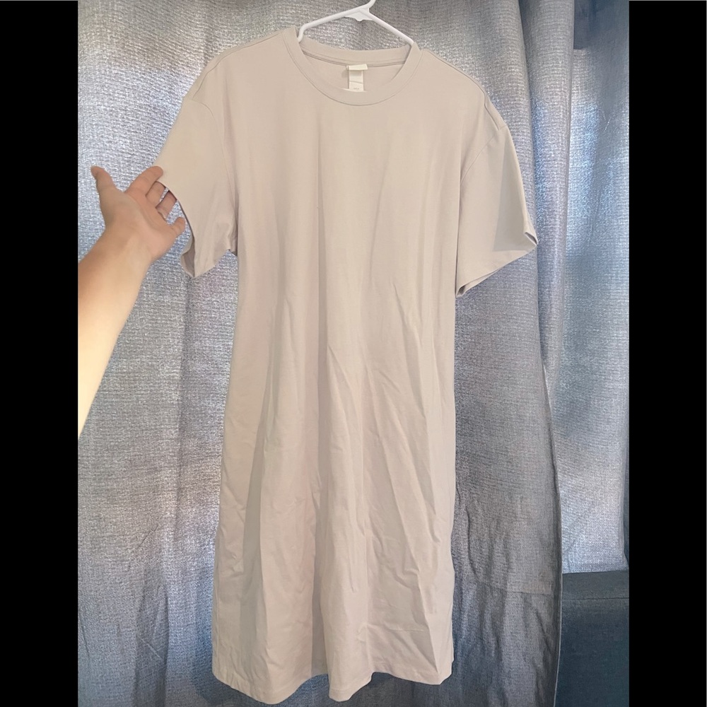 ❣️LAST CHANCE❣️Cinched Back T-Shirt Dress